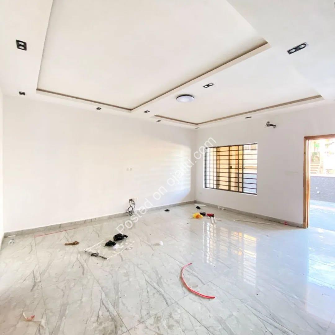 Orchid Lekki 4BR: Premium Terrace Living, ₦8M/Year. Inquire Now!