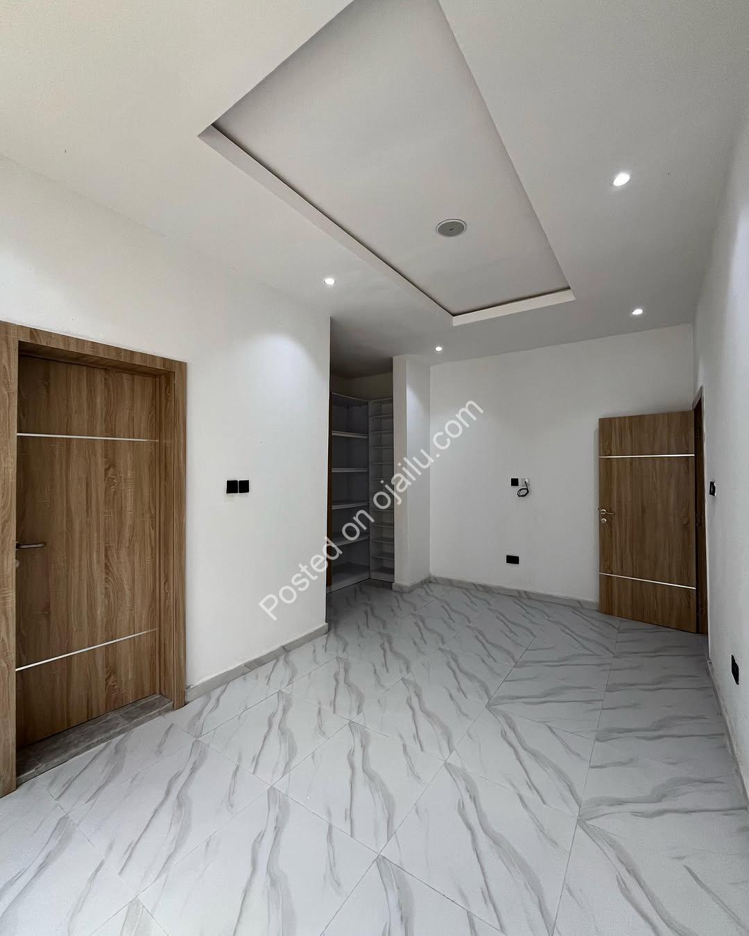 Escape to Ajah’s Exclusive Serenity – Your Investment Awaits