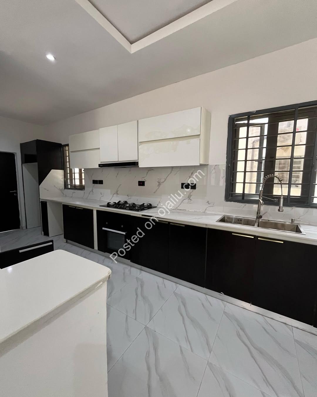 Escape to Ajah’s Exclusive Serenity – Your Investment Awaits