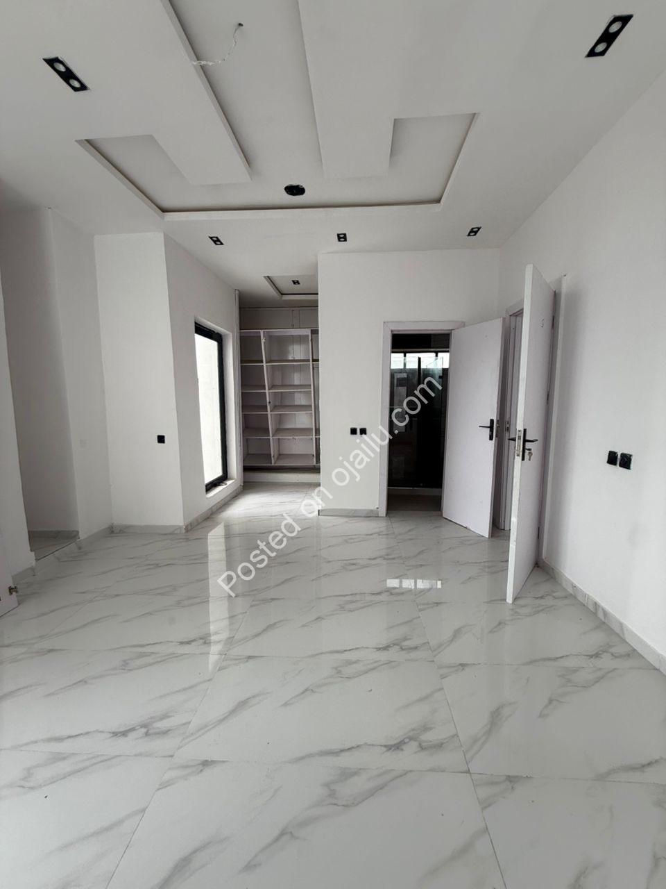Move-In Ready 4BR Duplex with Private Pool & BQ