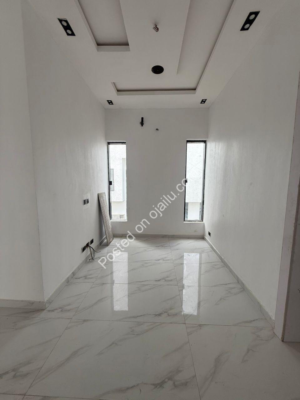 Move-In Ready 4BR Duplex with Private Pool & BQ