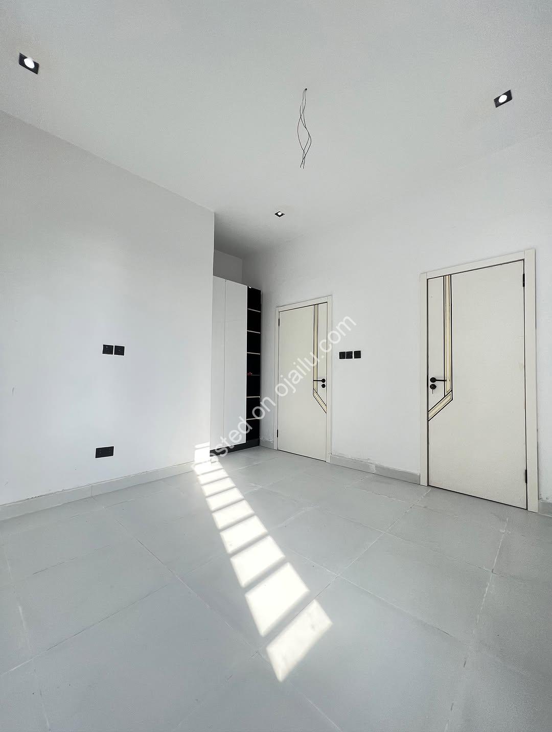 Sophisticated 4-Bed Duplex with BQ in Secure Estate