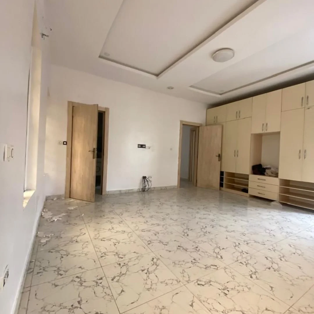 Unlock Resort Living in Lekki County: 5-Bed Duplex with BQ