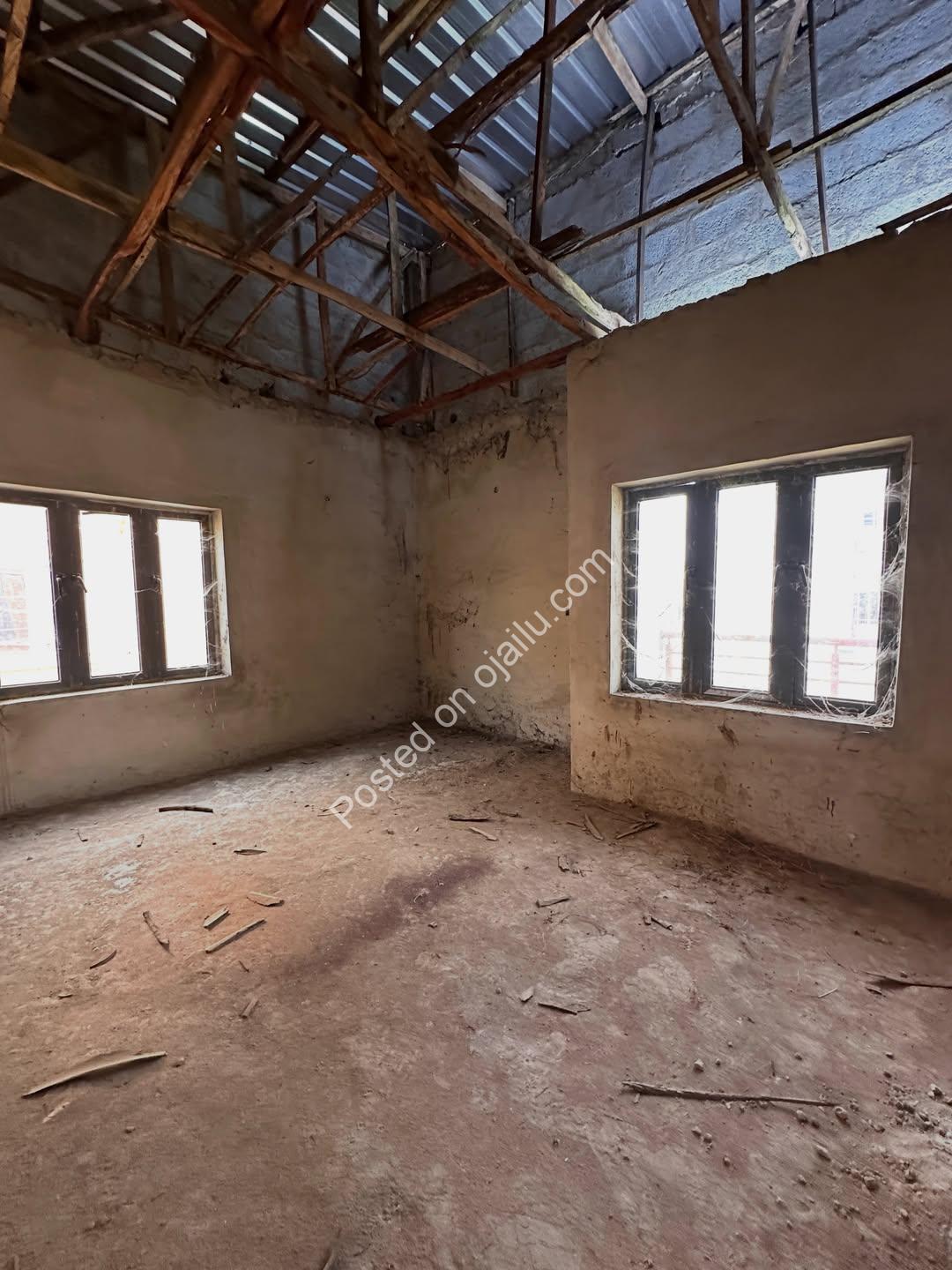 Your Dream Home Awaits: 4BR Duplex + BQ in Lifecamp