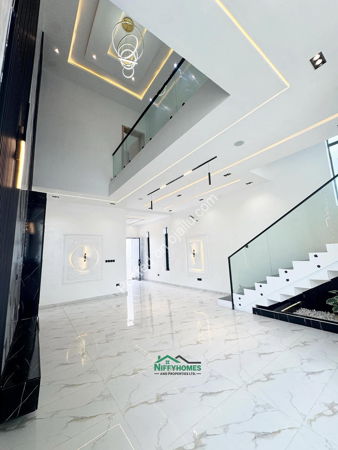 5-Bed Duplex in Ajah: Pool & Premium Finishes