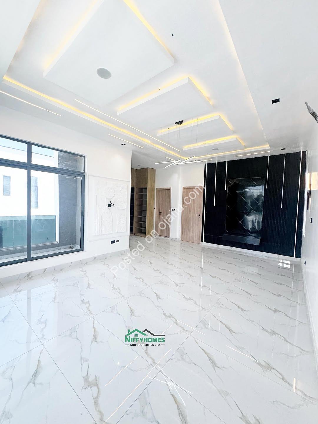 5-Bed Duplex in Ajah: Pool & Premium Finishes