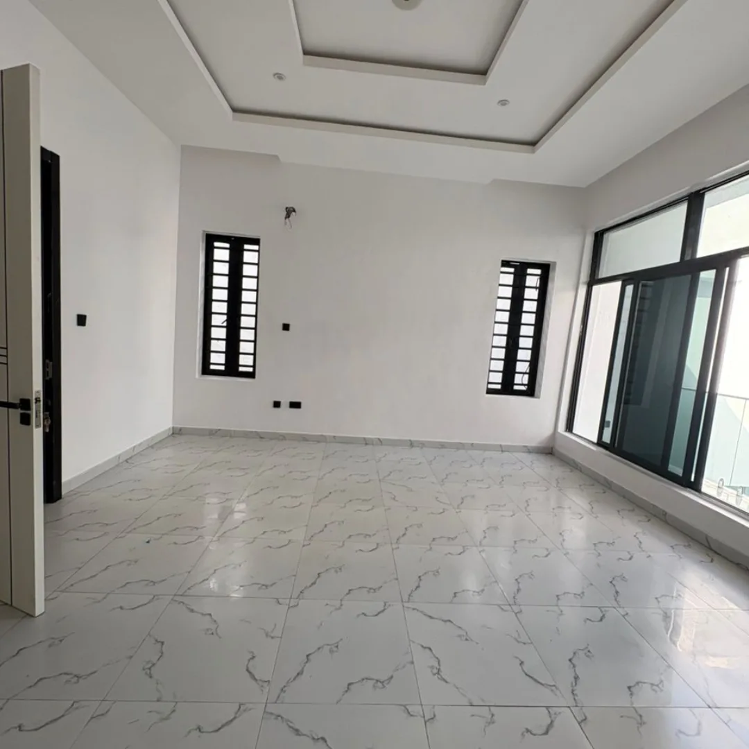 18hrs Power, 4-Bed Duplex with BQ in Orchid Lekki