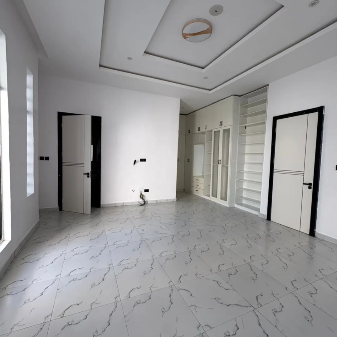 18hrs Power, 4-Bed Duplex with BQ in Orchid Lekki