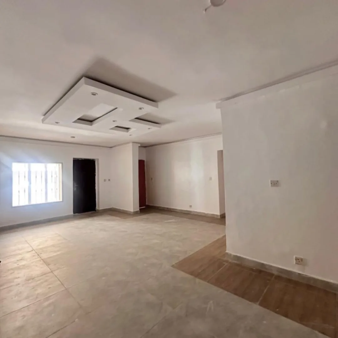 Chevron Drive Stunner: 3 Ensuites, Newly Renovated