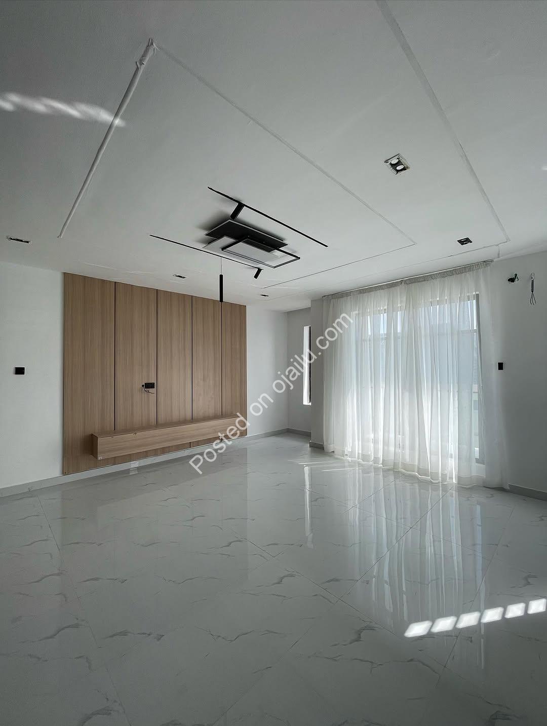 5-Bed Smart Home with BQ in VGC – N350M