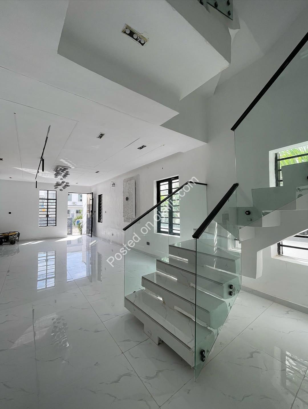 5-Bed Smart Home with BQ in VGC – N350M