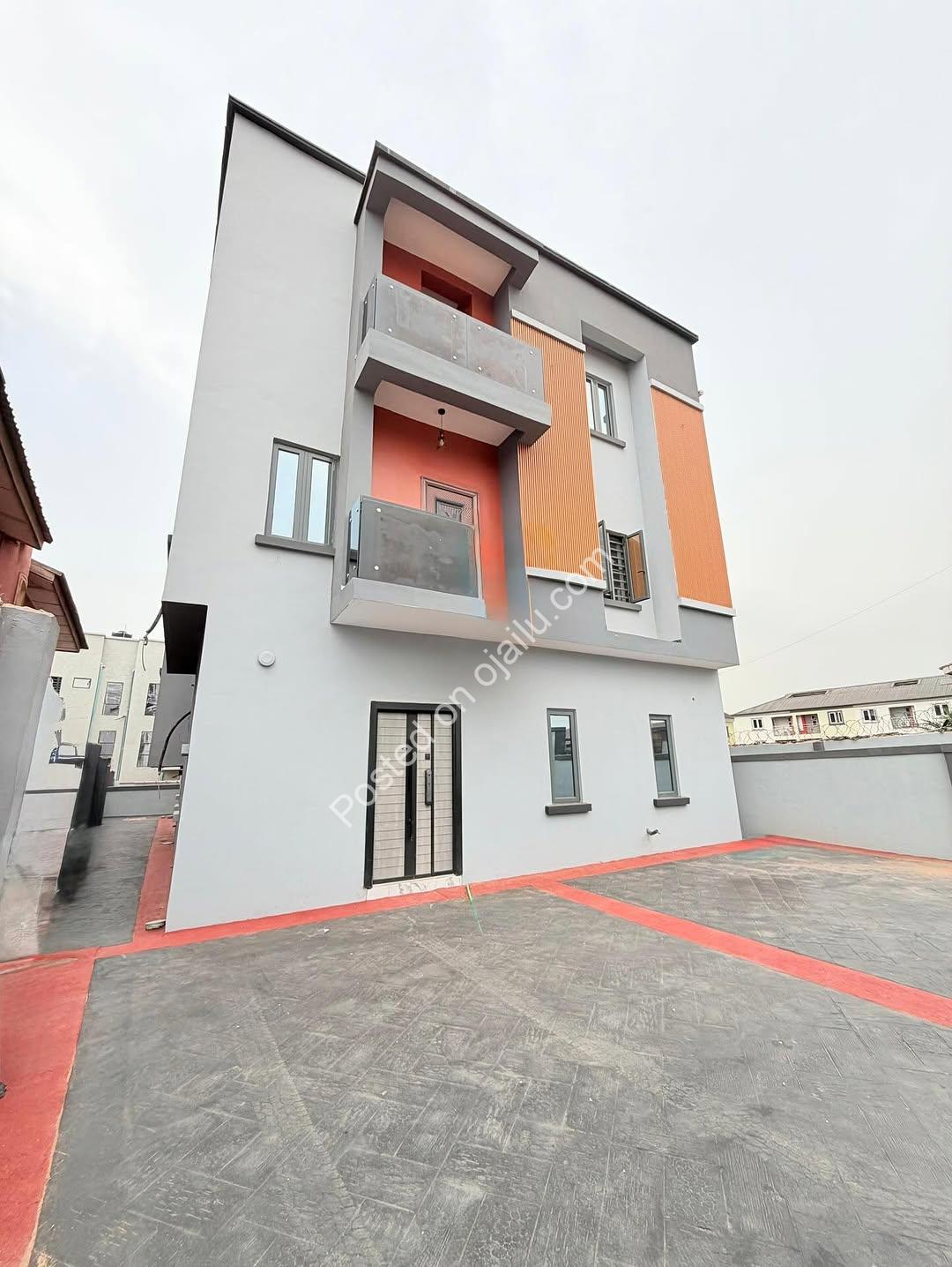 Masterpiece in Magodo: 4-Bed En-suite Duplex + BQ