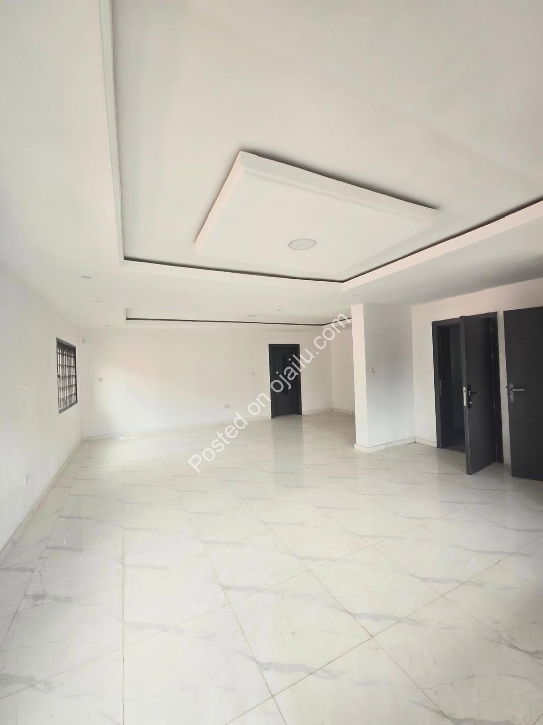 3 Modern Ensuite Flats + BQ – Maryland Gem