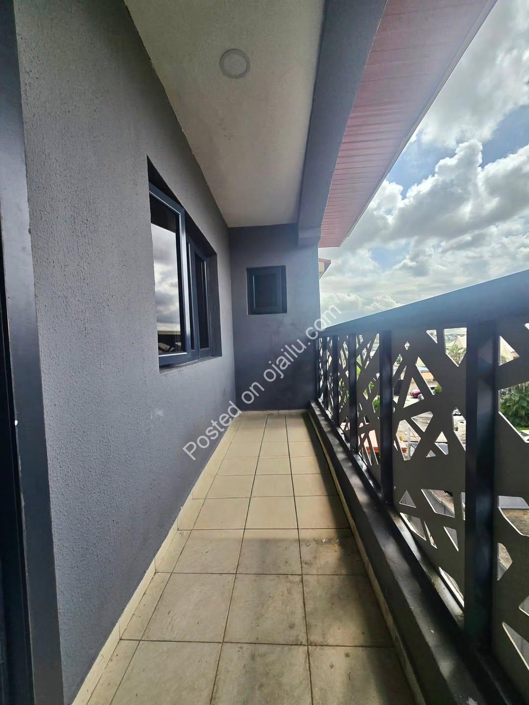 3 Modern Ensuite Flats + BQ – Maryland Gem