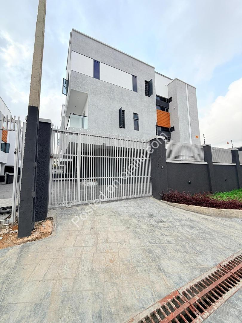 Your Serene Oasis Awaits: 4-Bed Duplex with BQ in Prime Ikeja
