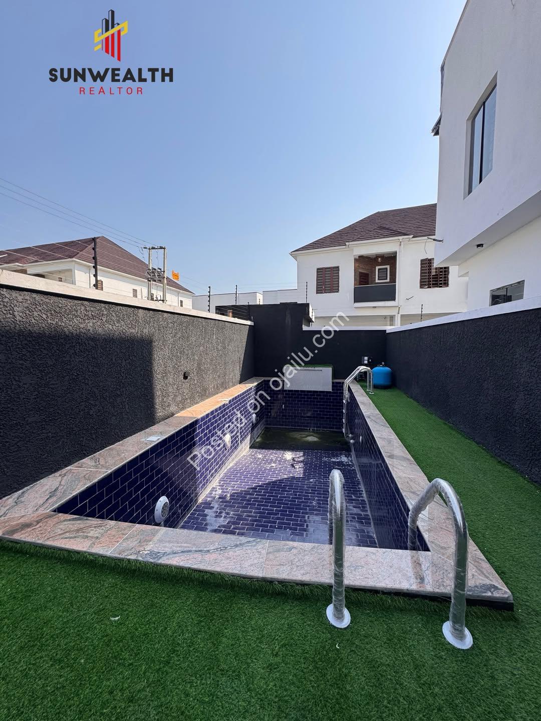Your Dream Home Awaits: Brand-New 4-Bed Duplex with Pool in Orchid