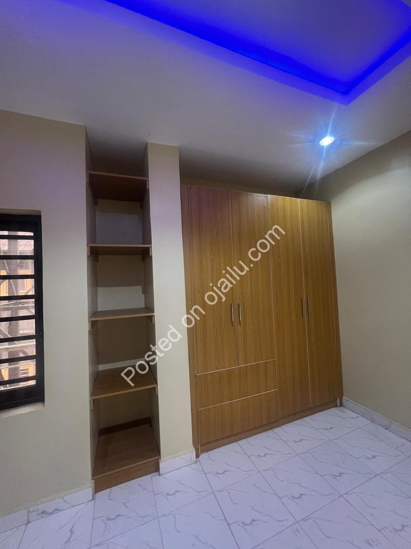 All-Ensuite 2BR Beauty Near Ikeja & Airport