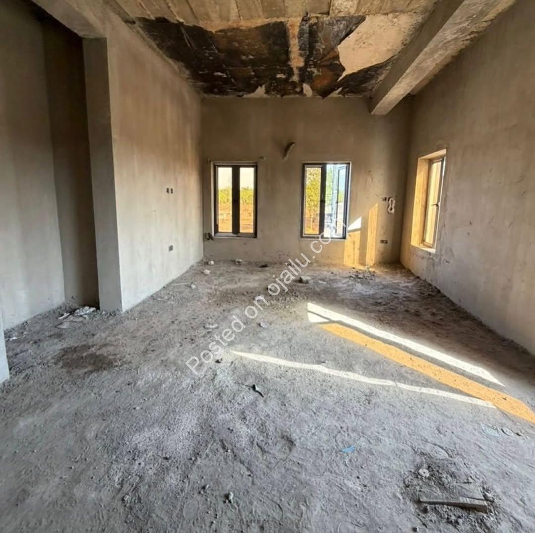 3-Bed En-Suite Apartments+BQ on Tarred Road | Kaura District