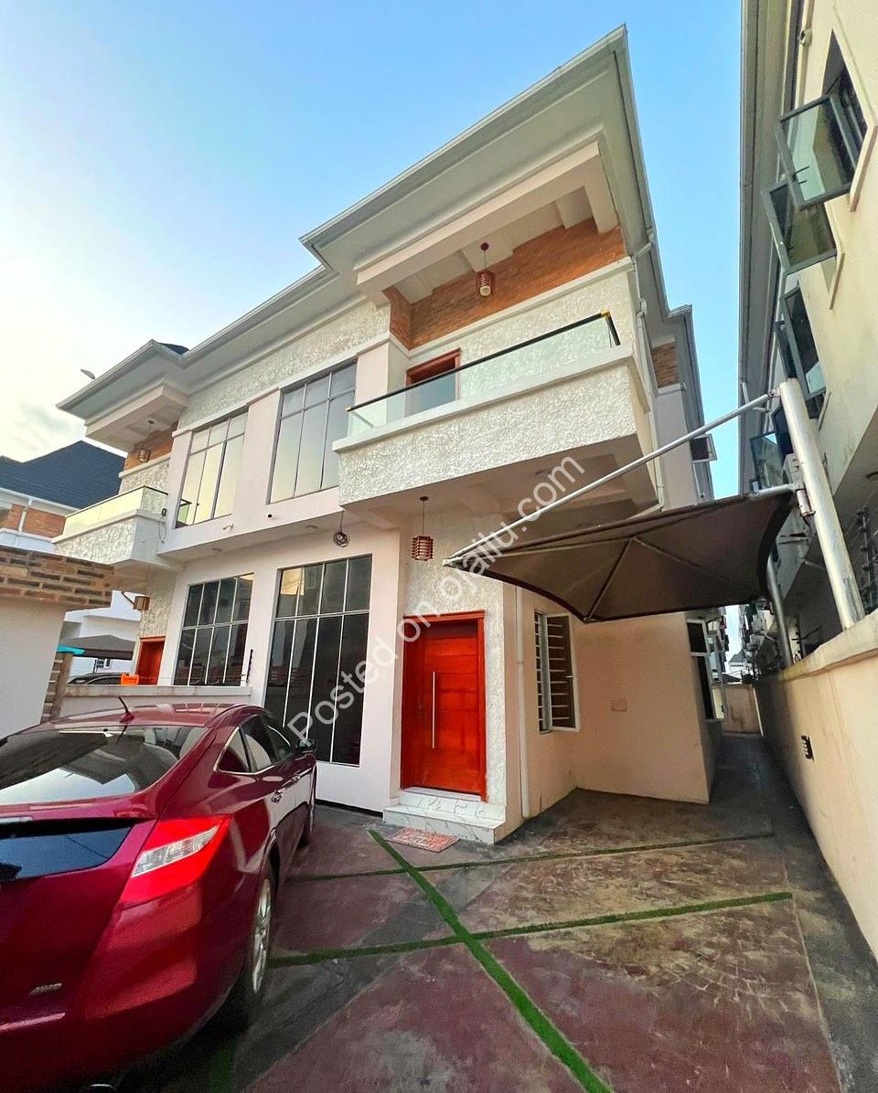 Your Dream Home Awaits: 4 Bed En-Suite Duplex in Orchid, Lekki