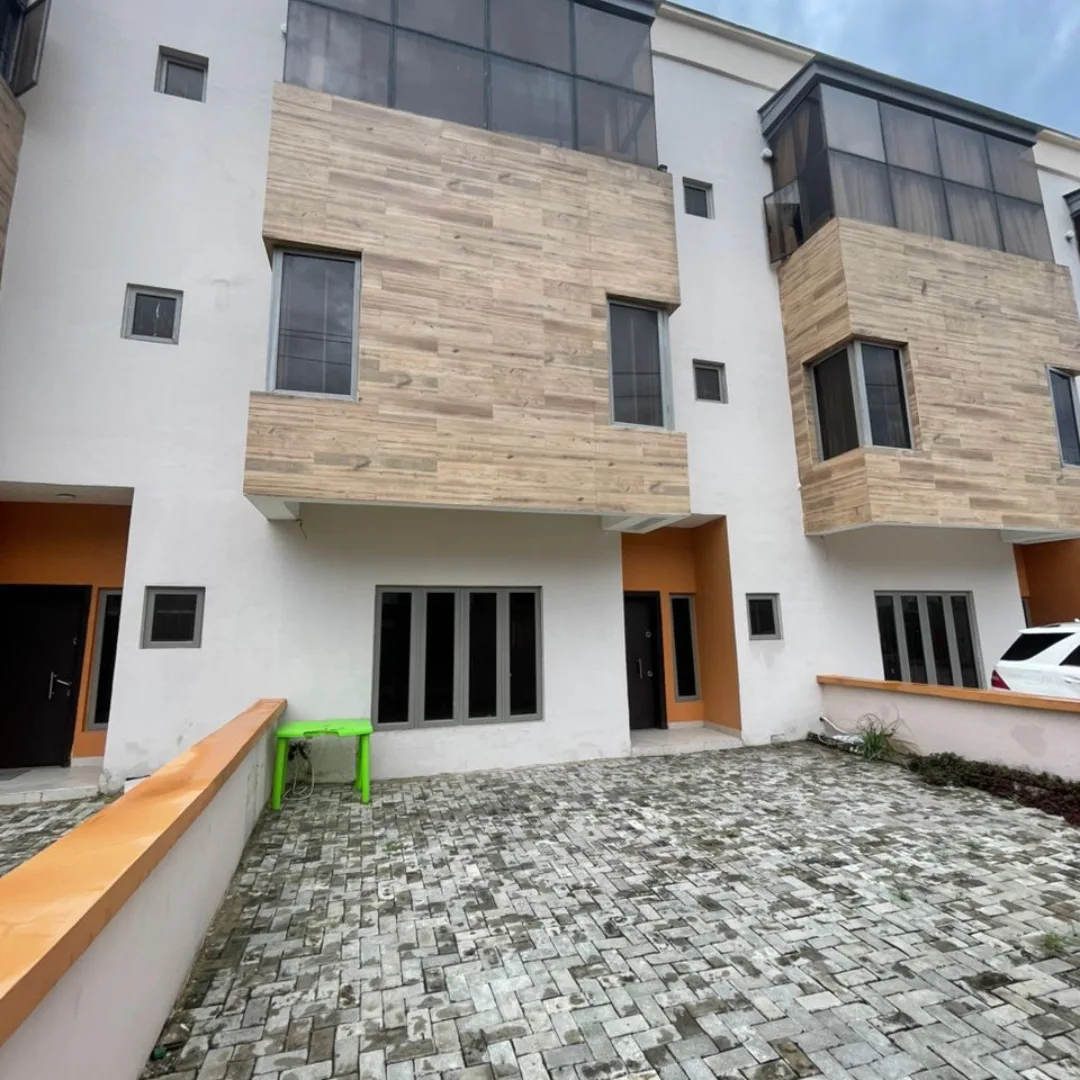 Ikota 4-Bed Duplex + BQ: ₦8M P/A, Prime Living
