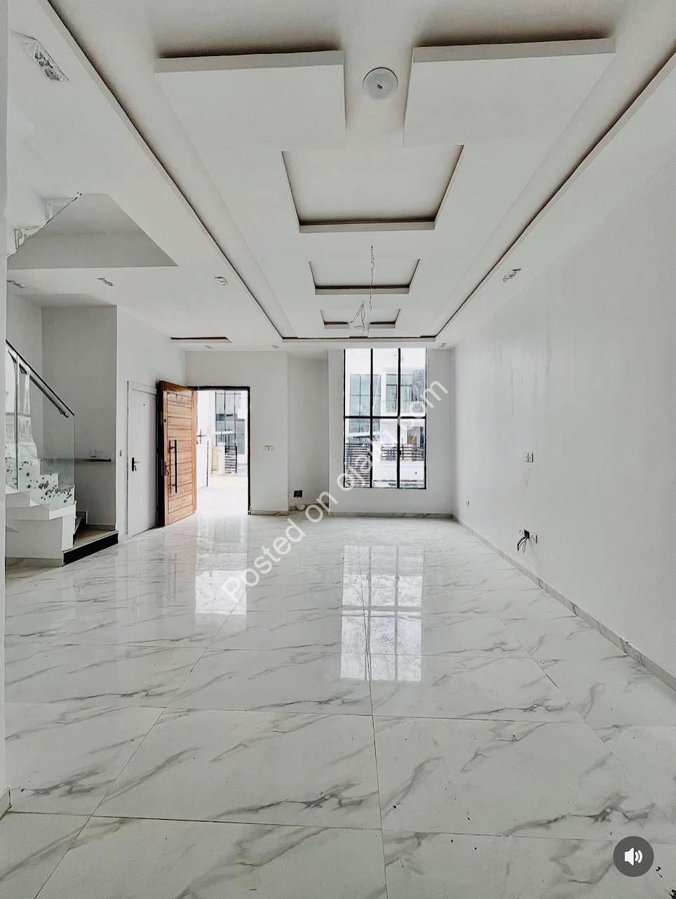 Chevron Smart Home: 4-Bed Fully Automated with Pool