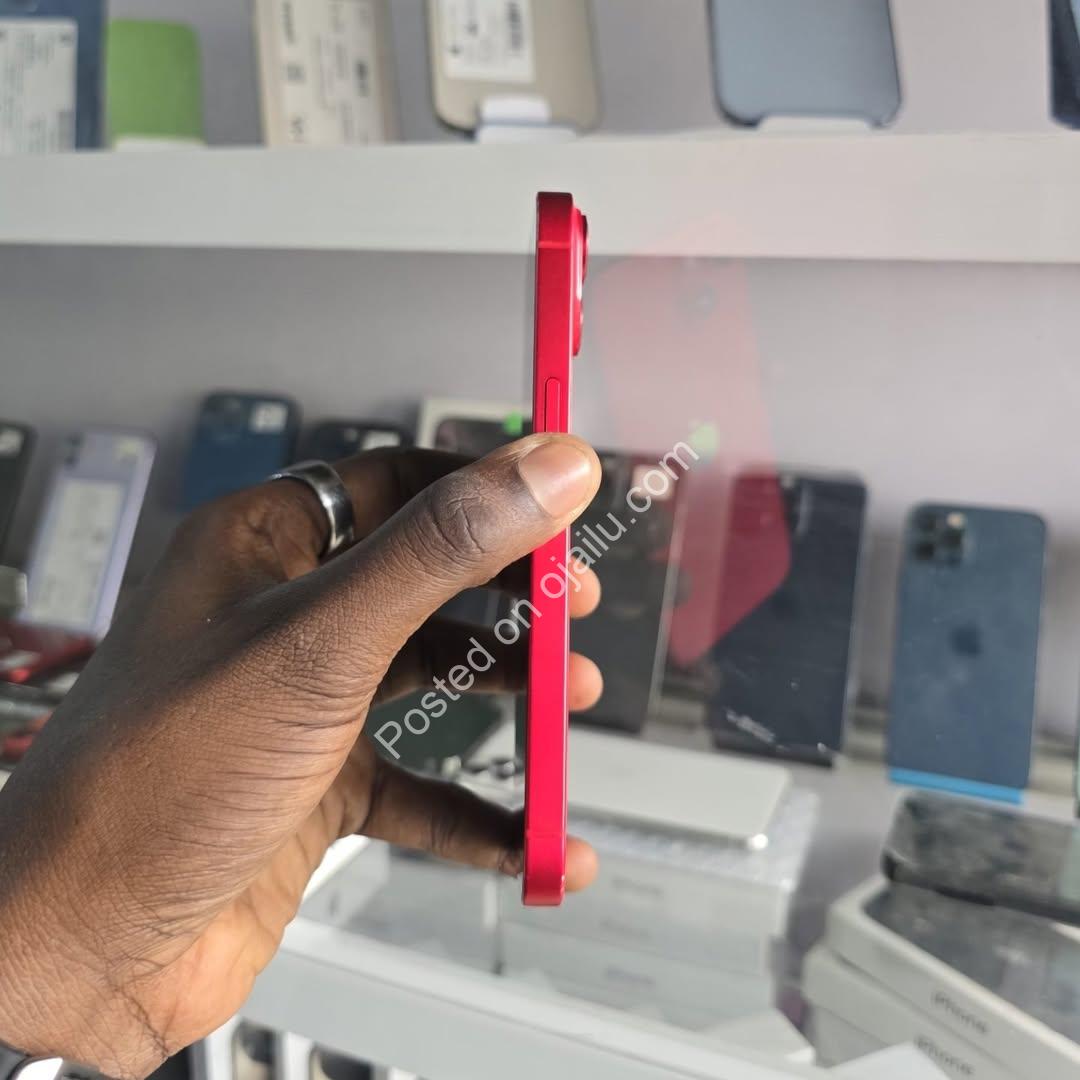 ₦560K! iPhone 14 Red, 128GB, UK Used, 89% Battery: Free Pouch + Privacy Guard