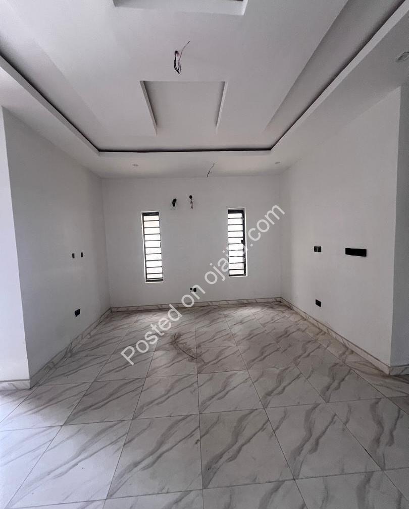 Orchid Lekki’s Finest: 4-Bed Ensuite Haven