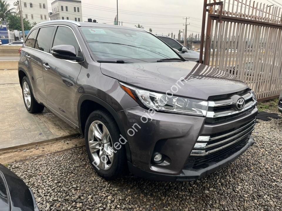 2019 Toyota Highlander: Mint, Duty Paid, 67k Miles