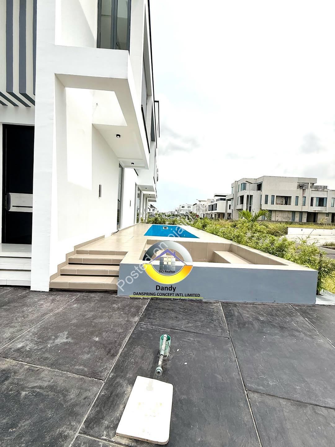 Cinema & Pool: Modern 5-Bed Dublex in Ikate