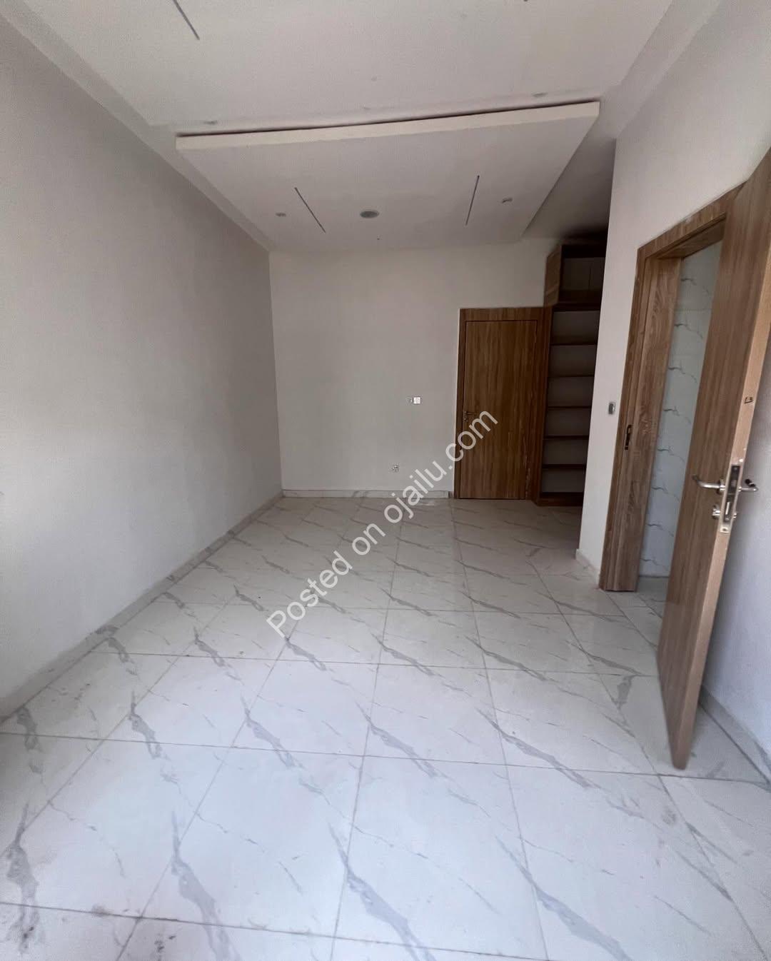 Your Dream Home Awaits: 3BR Terrace Duplex, Ajah