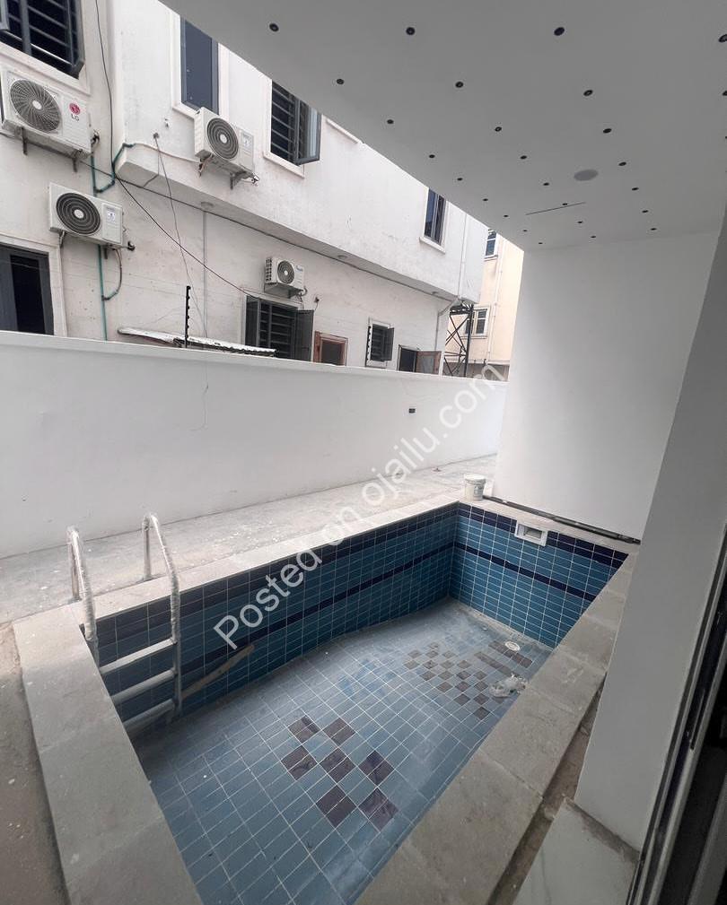 Your Dream Home Awaits: 5-Bed En-Suite Duplex in Ologolo