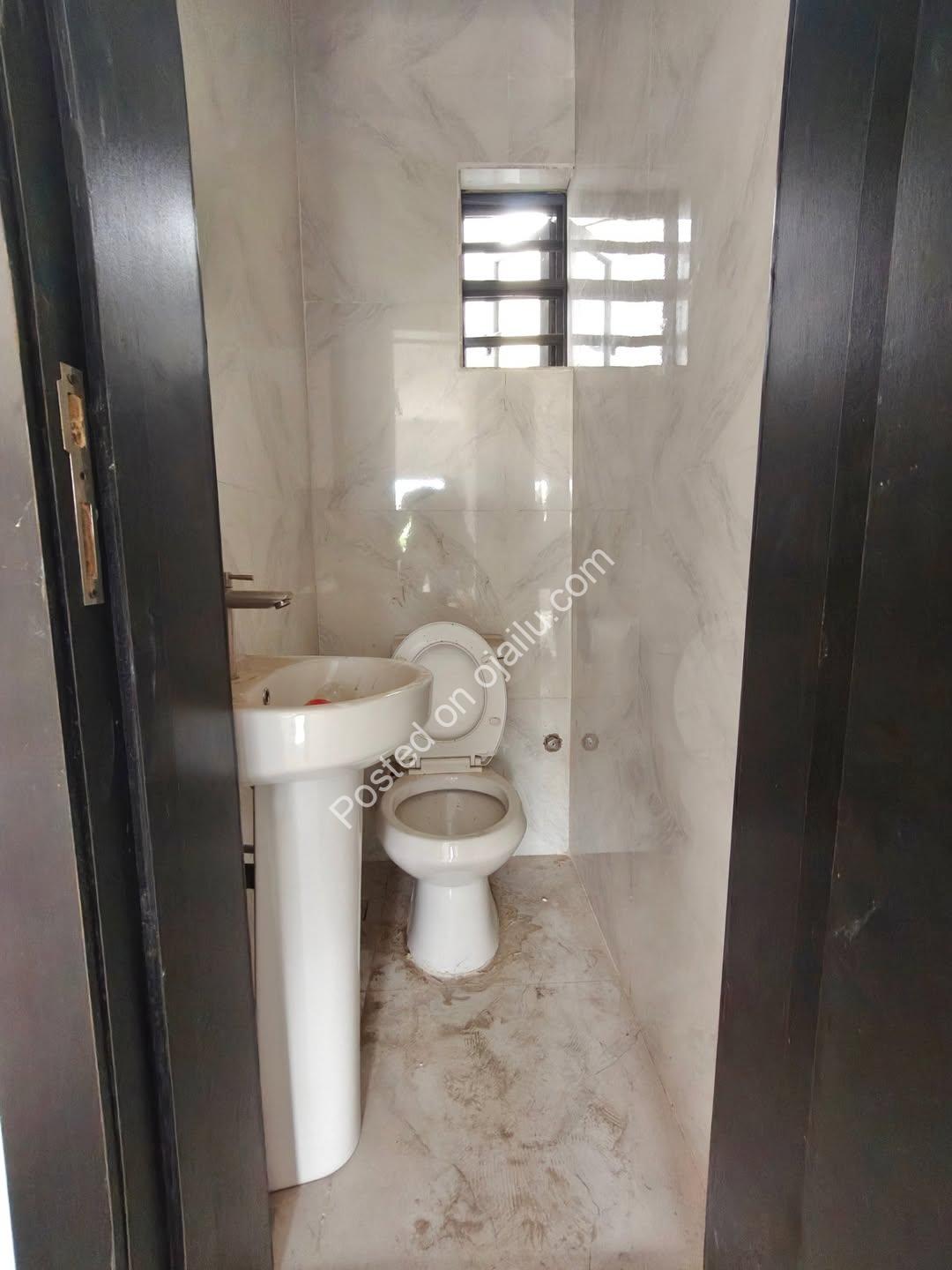 Exclusive 4-Bed Duplex: Your Own Private Compound in Maryland