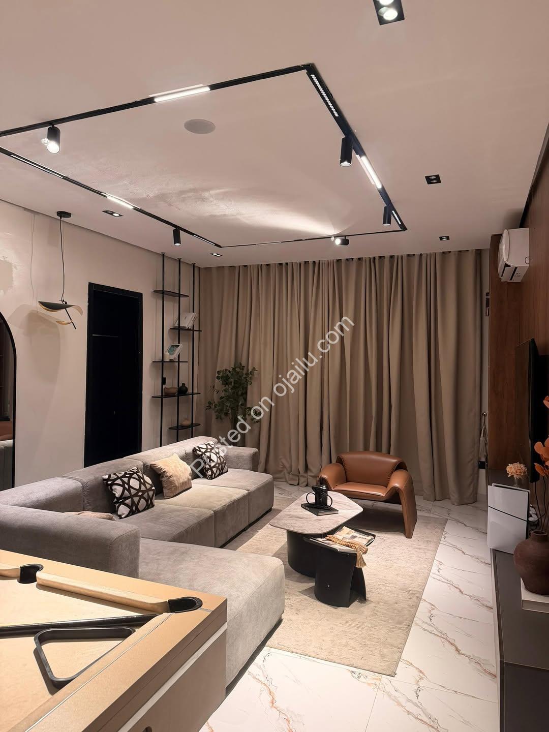 Rent Ikate’s Finest: 2BR with Inverter, Pool & PS5