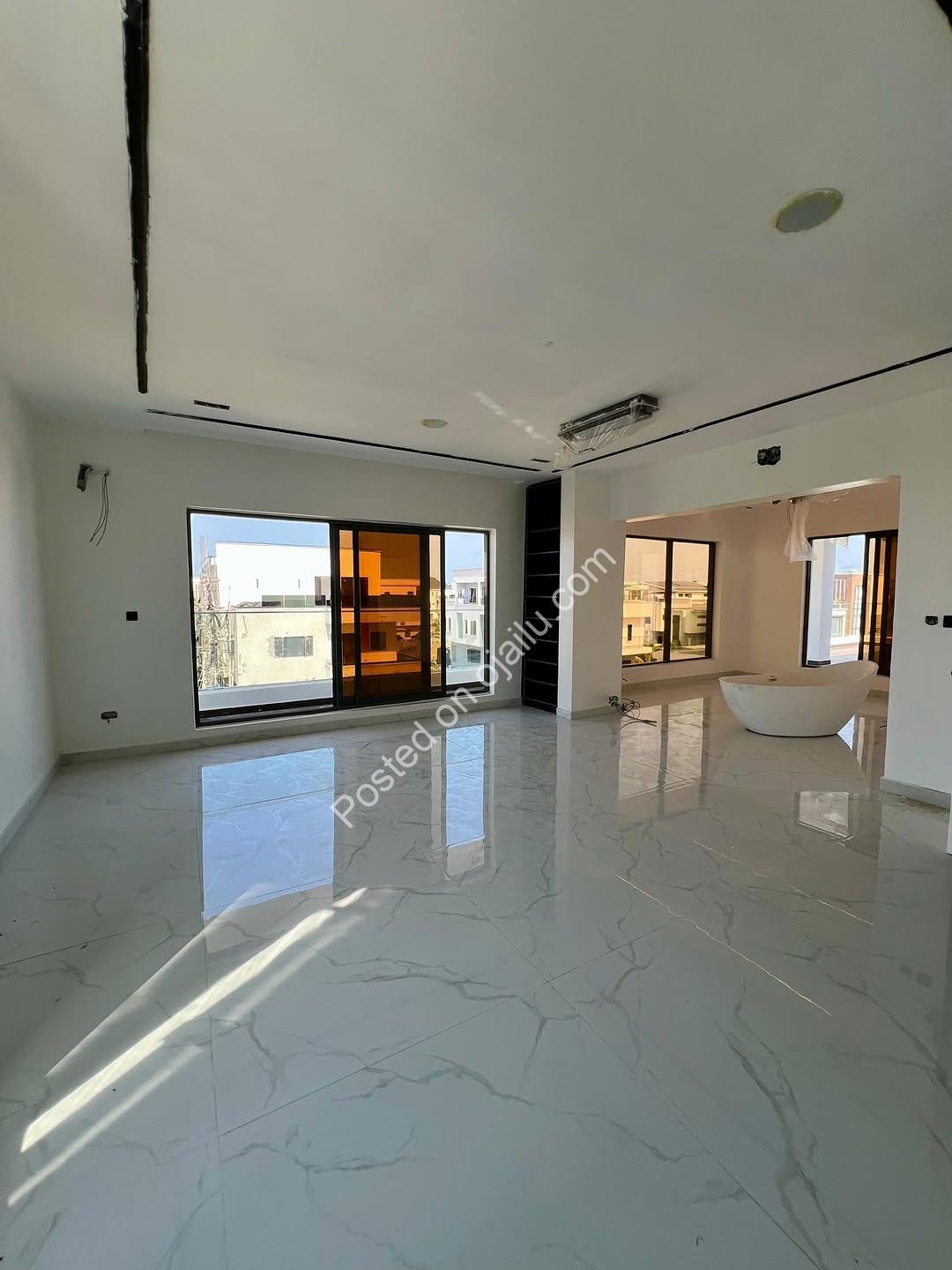 Lekki’s Ultimate Smart Estate: Cinema, Pool & Rooftop Views