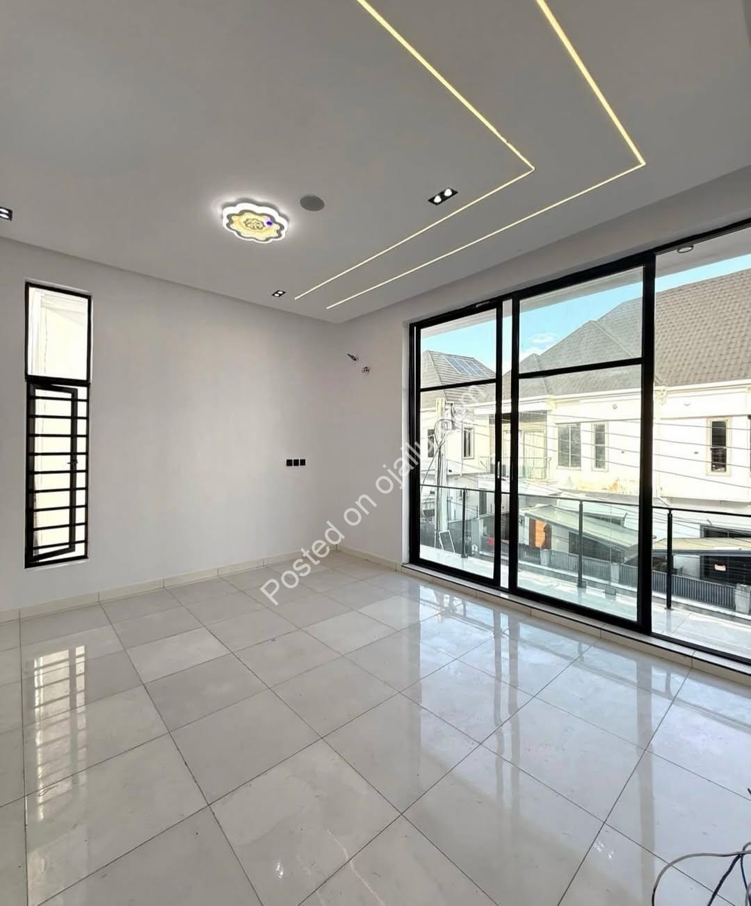 Ikota Executive 4-Bed Duplex: 40% ROI, ₦15M/Month Potential