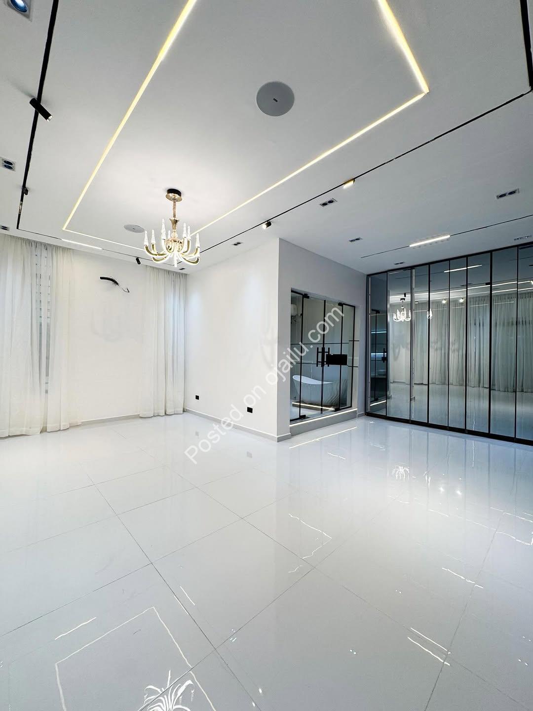 5-Bed Detached Duplex: Pool, Gym & Premium Finishes