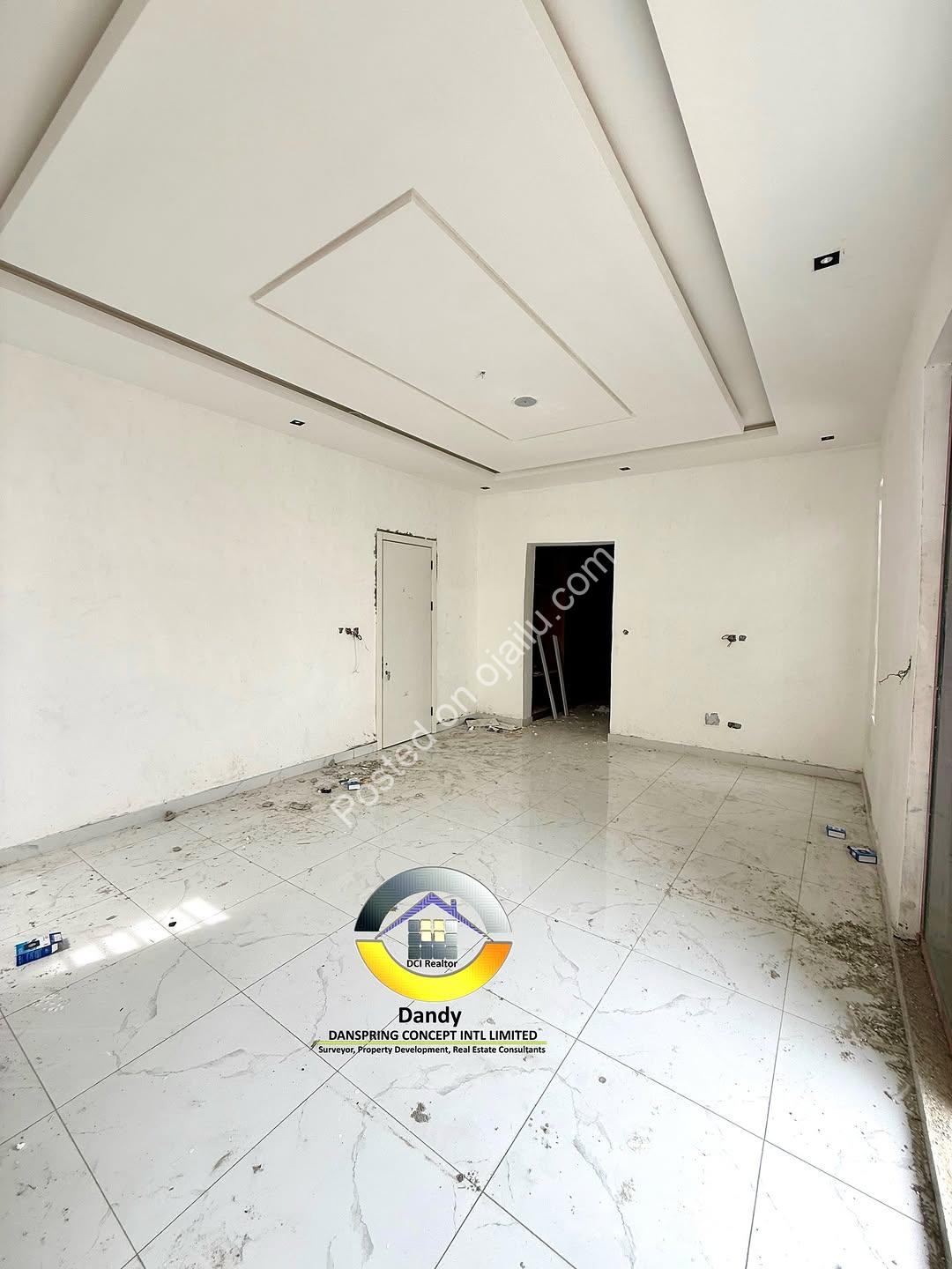 Contemporary 4-Bed Duplex with Bluetooth Speakers & Pendant Lights