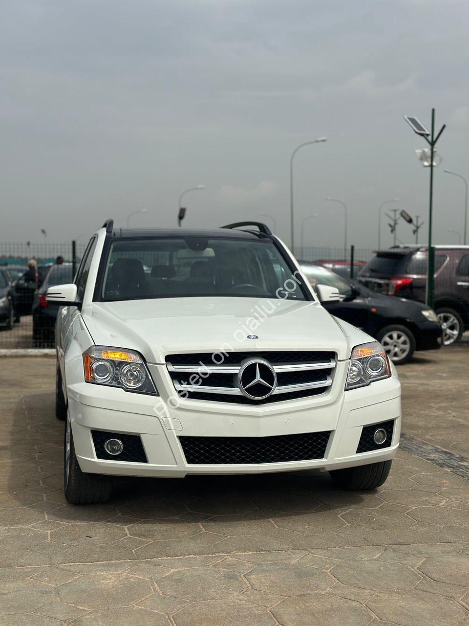 2011 GLK 350: Belgian Purity, Drive Away