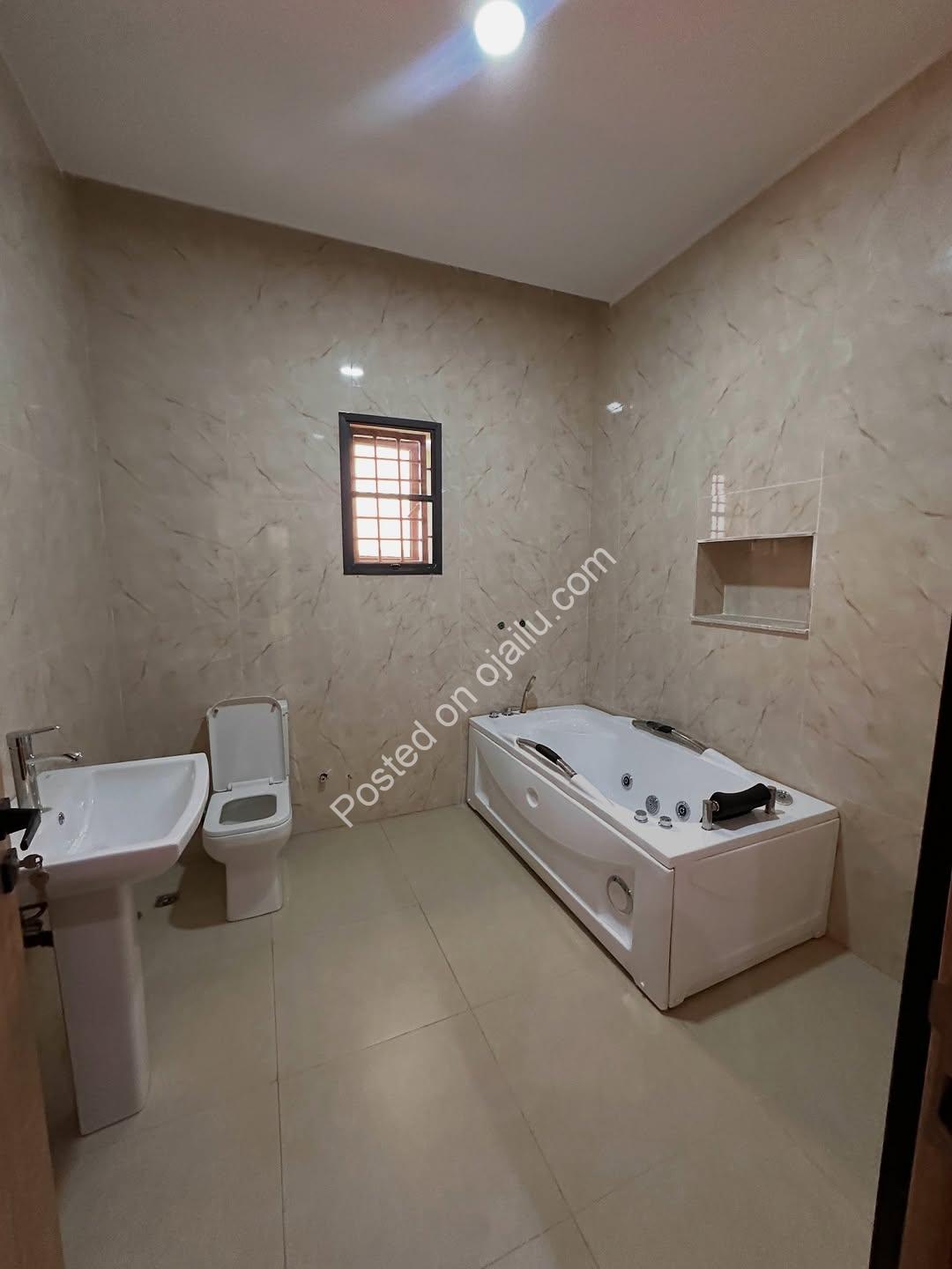 Gwarinpa’s Finest: 7-Bed Smart Home + Pool & BQ