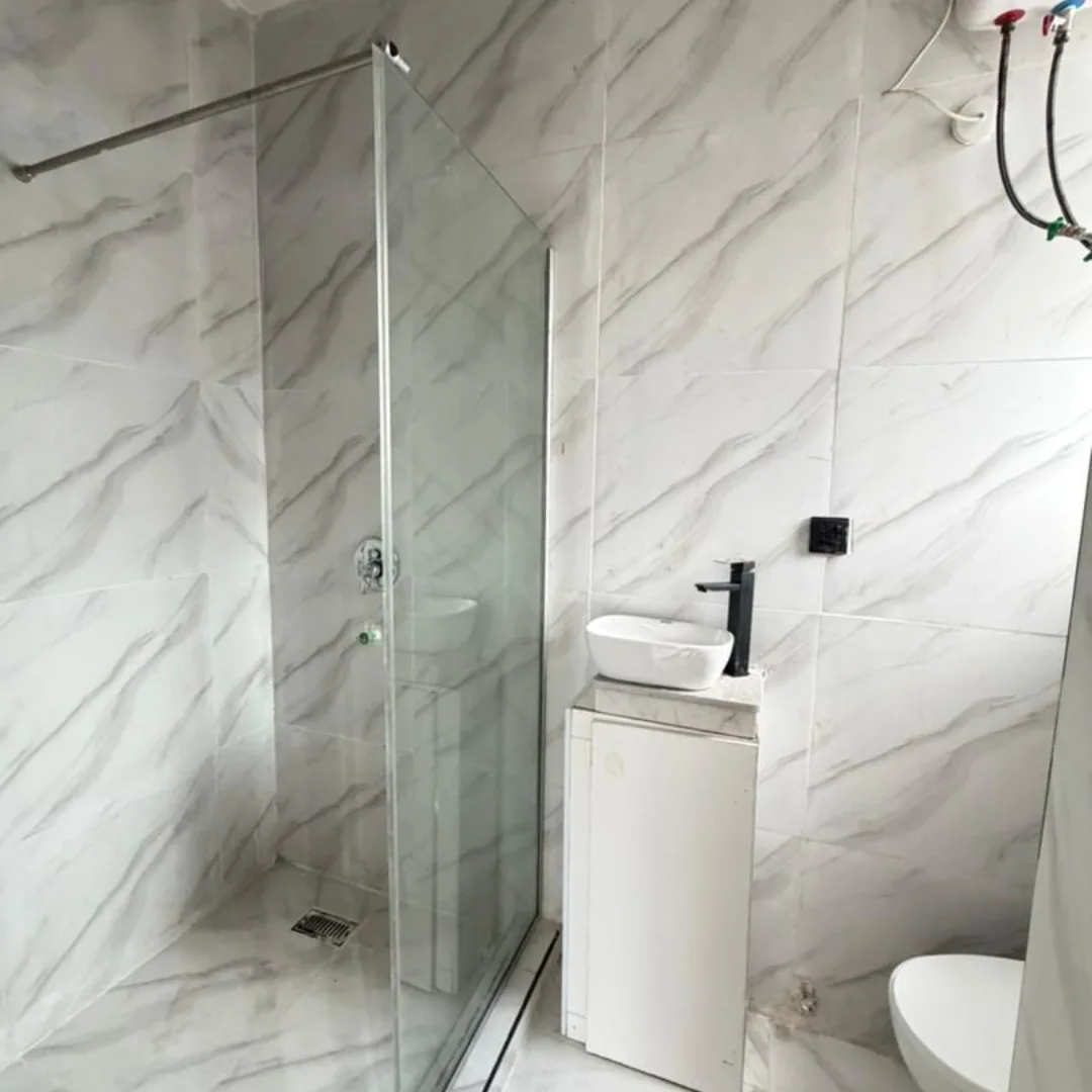 Unveil Serenity: 2-Bed Ologolo Gem with 24hr Power