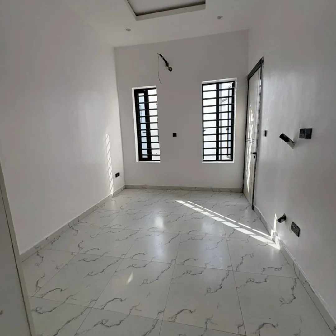 18hrs Power, 4-Bed Duplex with BQ in Orchid Lekki