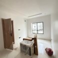 Modern 2-Bed in Ikate-Ilasan: Elevate Your Lifestyle