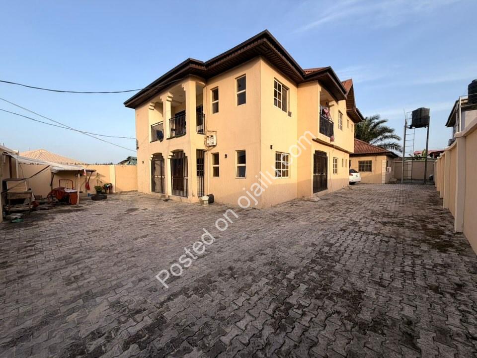 Distress Sale! 4-Bed Ikate Duplex with BQ at N325m