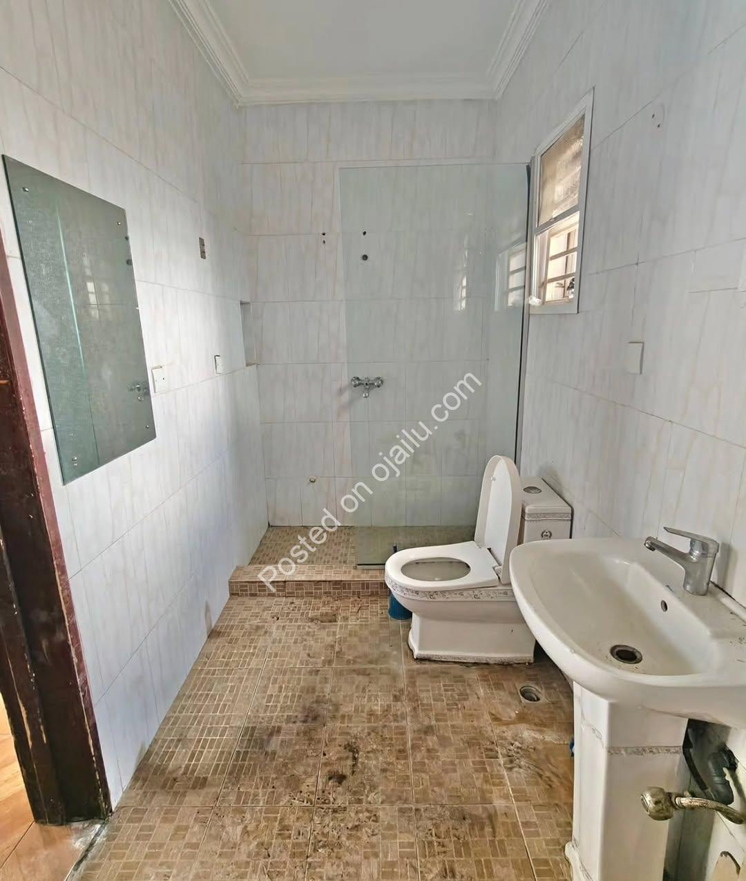 Spacious 5-Bed Duplex with BQ in Opebi: N330M