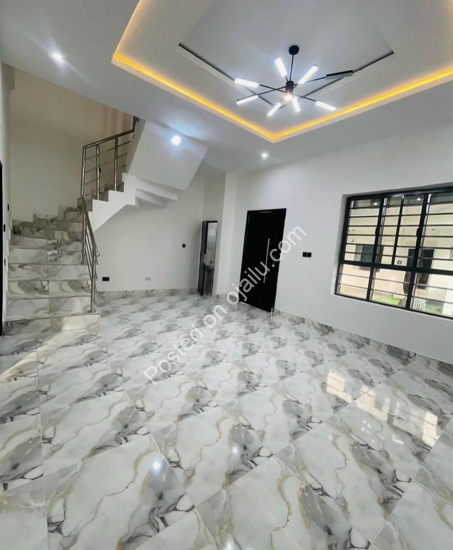 Contemporary 3-Bed Terrace in Prime Ajah Gated Estate