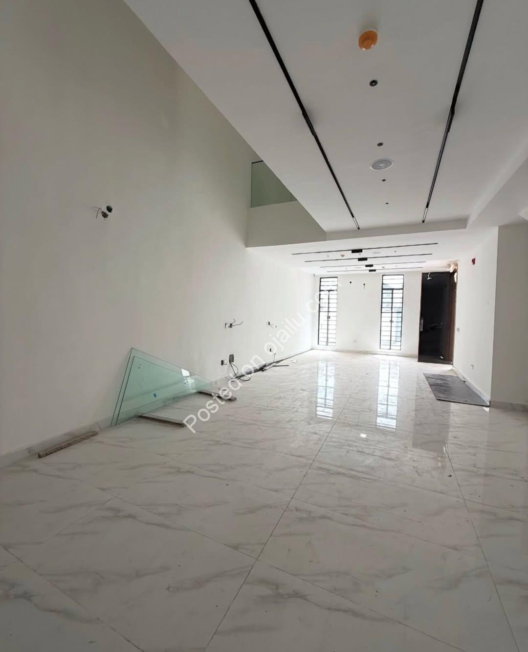 40% ROI: Ikota Executive 4-Bed Duplex with Jacuzzi
