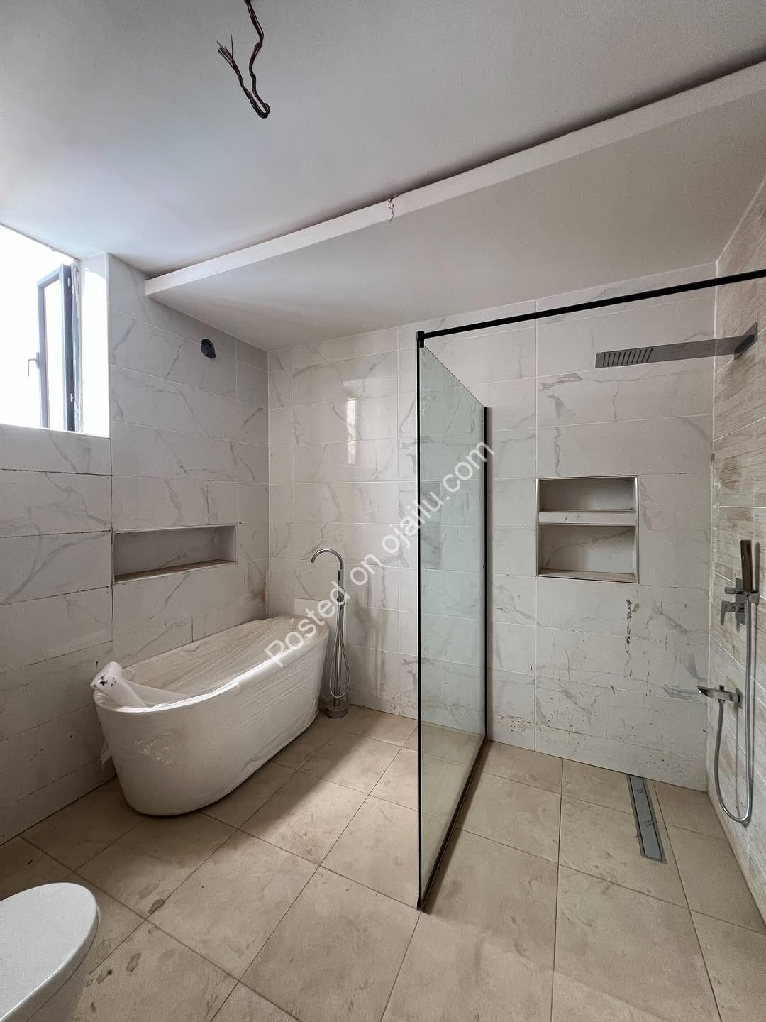 6 En-Suite Lounges: Masterpiece in Kado