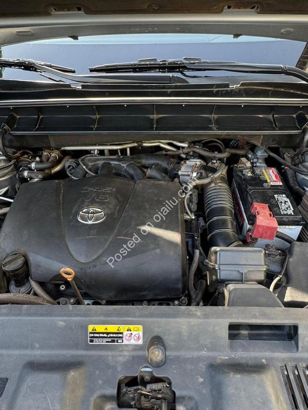 2020 Toyota Highlander: Luxury & Safety, Duty Paid in Abuja
