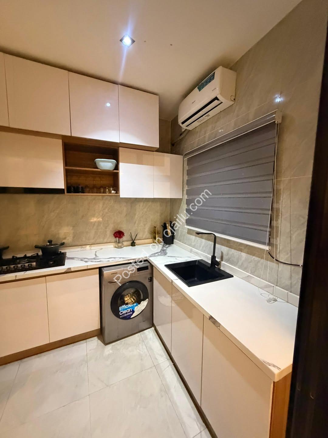 Rent Ikate’s Finest: 2BR with Inverter, Pool & PS5