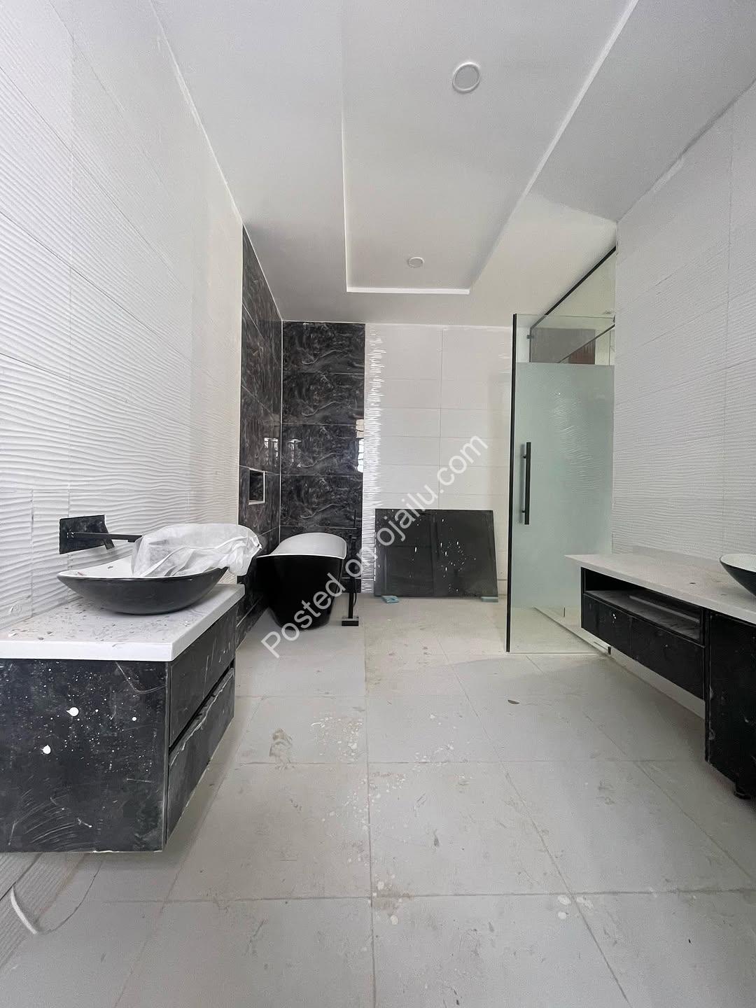 Your Private Resort Awaits: 5BR Duplex with Cinema & Pool